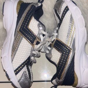 Kids White and Navy Athletic Sneakers 11c TD